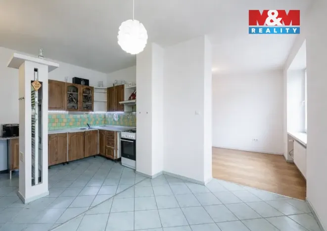 Prodej bytu 3+1, Bukovany, 84 m2