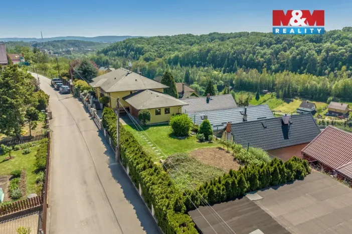 Prodej rodinného domu, Hrdlořezy, 229 m2