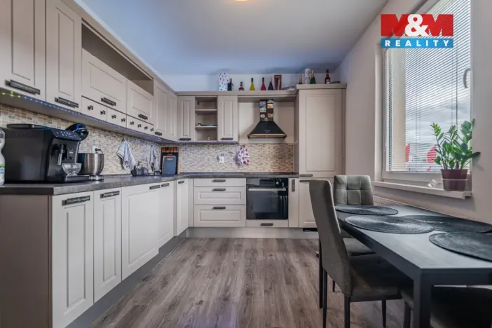 Prodej bytu 3+1, Nehvizdy, Kubišova, 70 m2