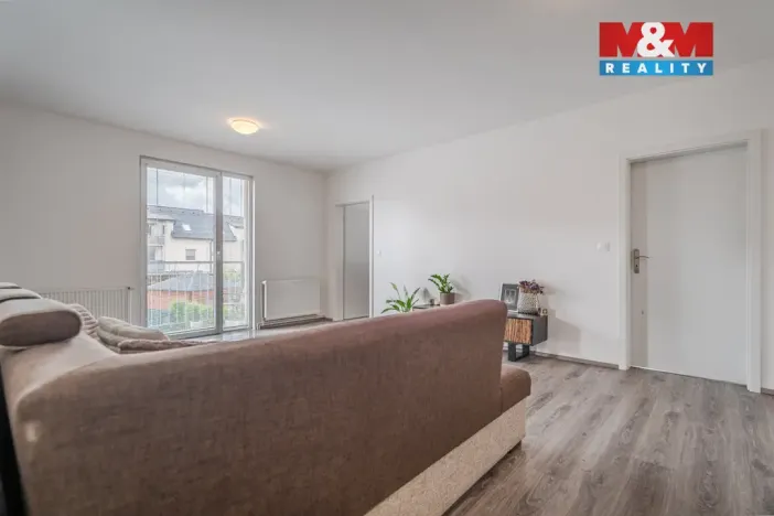 Prodej bytu 3+1, Nehvizdy, Kubišova, 70 m2