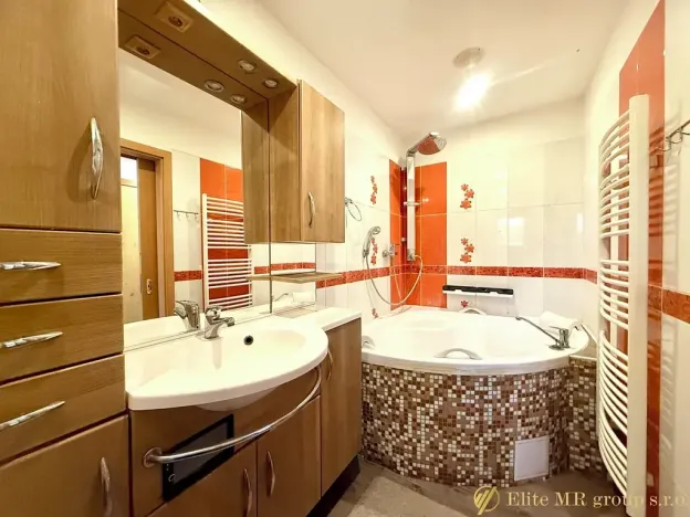 Prodej rodinného domu, Straky, 122 m2