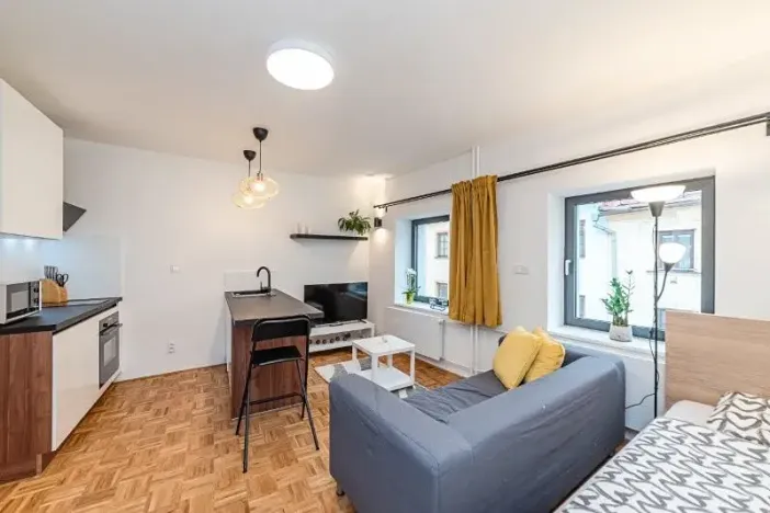 Pronájem bytu 1+kk, Jihlava, Čajkovského, 24 m2