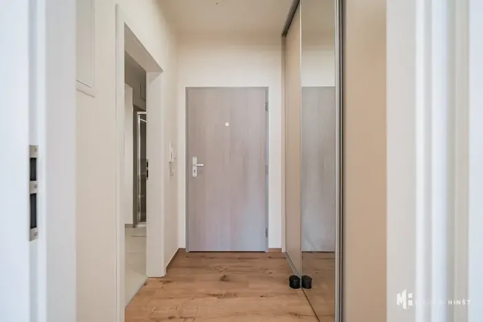 Pronájem bytu 1+kk, Praha - Vysočany, Gerstelova, 43 m2