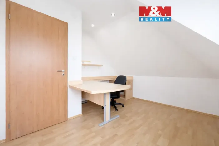 Pronájem kanceláře, Zlín - Prštné, Svat. Čecha, 48 m2