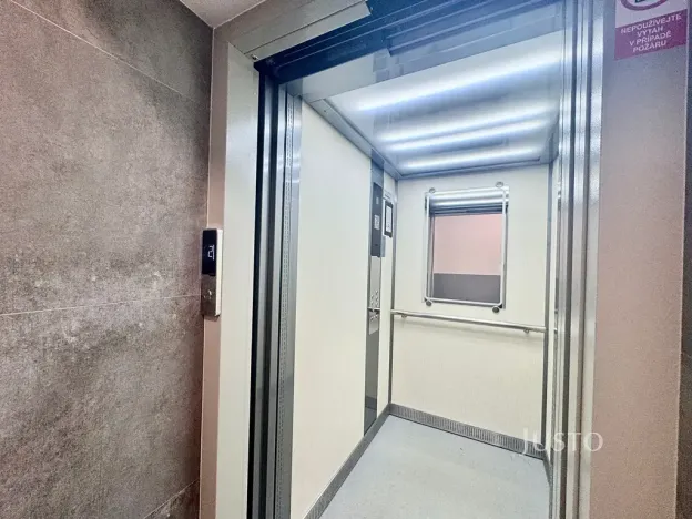 Pronájem bytu 2+kk, Děčín, Plzeňská, 47 m2