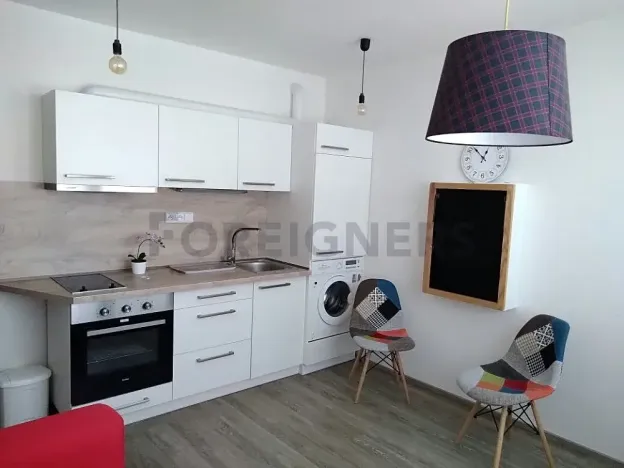 Pronájem bytu 2+kk, Hradec Králové, Hradecká, 31 m2