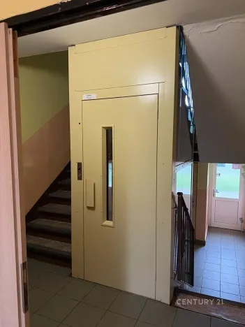 Pronájem bytu 2+kk, Bílina, Sídliště Za Chlumem, 35 m2