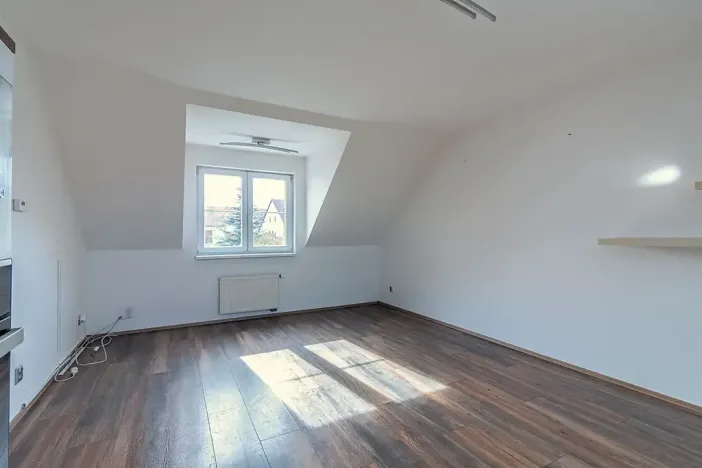 Pronájem bytu 3+kk, Holubice, Tisová, 83 m2