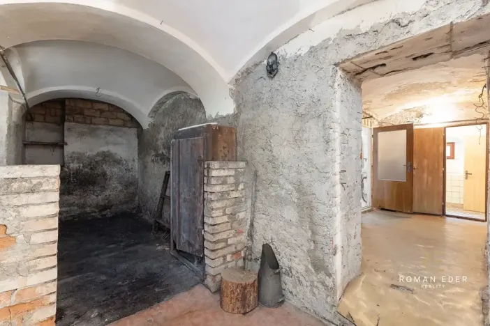 Prodej vícegeneračního domu, Chotiněves, 495 m2