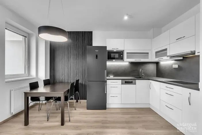 Pronájem bytu 2+kk, Hradec Králové, Ve Stromovce, 66 m2