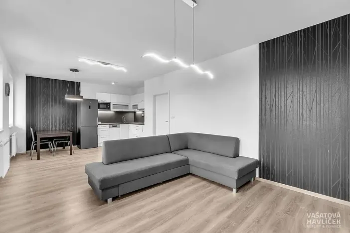 Pronájem bytu 2+kk, Hradec Králové, Ve Stromovce, 66 m2