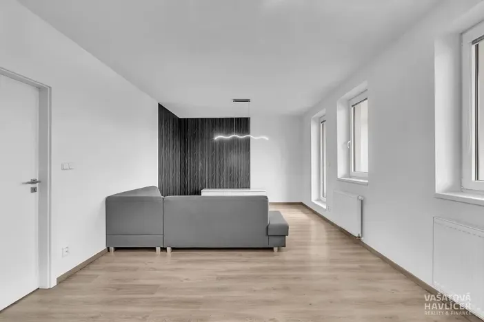 Pronájem bytu 2+kk, Hradec Králové, Ve Stromovce, 66 m2