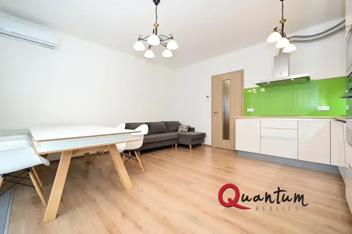 Prodej bytu 3+kk, Praha - Malešice, Počernická, 79 m2