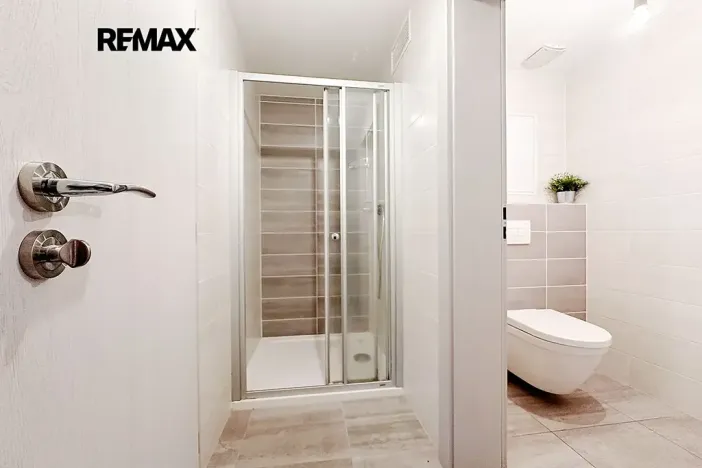 Pronájem obchodního prostoru, Neslovice, Lesní, 66 m2