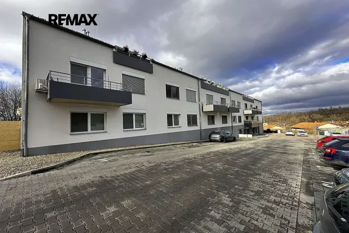 Pronájem obchodního prostoru, Neslovice, Lesní, 66 m2