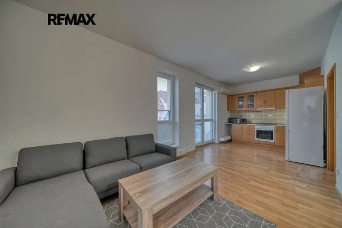 Pronájem bytu 2+kk, Poděbrady, Hakenova, 43 m2