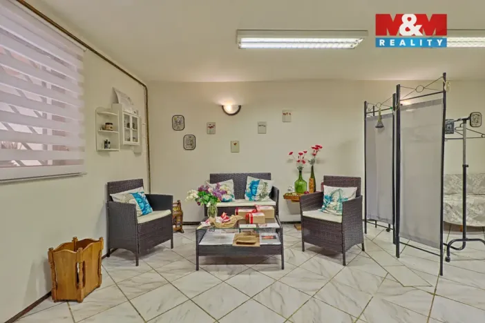 Pronájem obchodního prostoru, Čáslav - Čáslav-Staré Město, nám. Jana Žižky z Trocnova, 120 m2