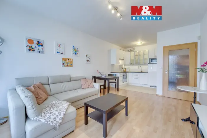 Prodej bytu 2+kk, Praha, Sazovická, 47 m2