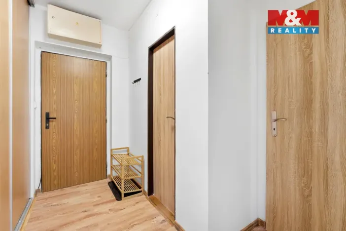 Prodej bytu 1+1, Dymokury - Svídnice, 31 m2