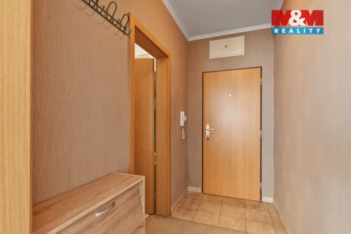 Prodej bytu 2+kk, Liberec - Liberec VI-Rochlice, Nádvorní, 48 m2
