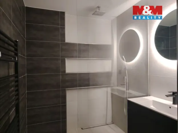 Prodej bytu 2+kk, Praha, Na Maninách, 43 m2