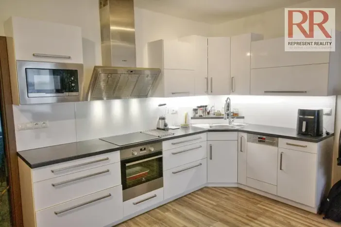 Pronájem bytu 1+kk, Plzeň, U Borských kasáren, 40 m2