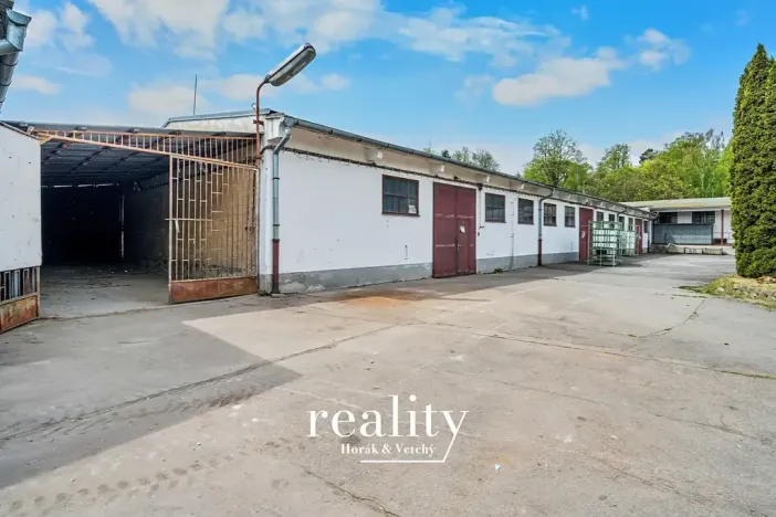 Pronájem skladu, Jihlava, Polenská, 1000 m2