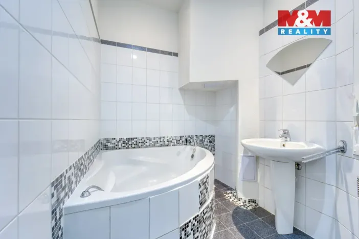 Prodej bytu 3+kk, Plzeň - Jižní Předměstí, Vrchlického, 73 m2