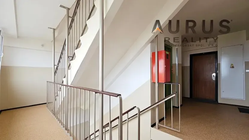Prodej bytu 2+kk, Praha - Chodov, V průčelí, 46 m2