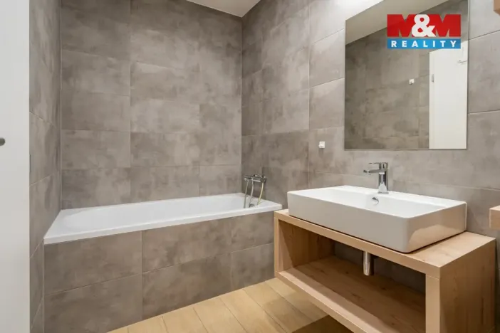 Prodej bytu 5+kk, České Budějovice - České Budějovice 2, Netolická, 84 m2