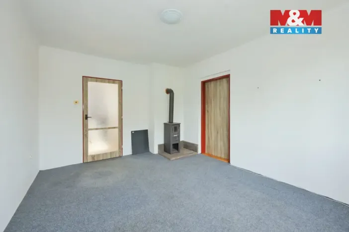 Prodej bytu 3+1, Černovice, Tyršova, 64 m2