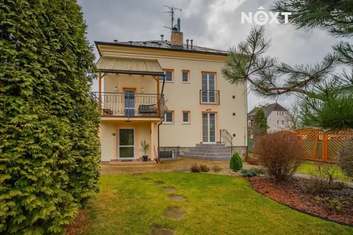Pronájem bytu 2+kk, Šumperk, Dobrovského, 67 m2