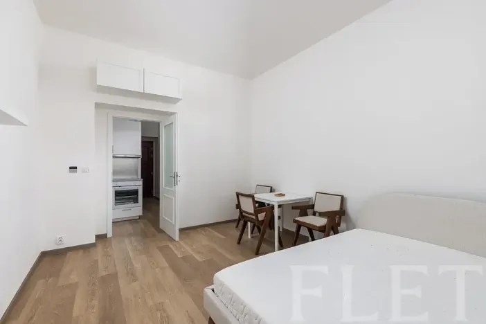 Pronájem bytu 1+kk, Praha - Žižkov, Milíčova, 29 m2