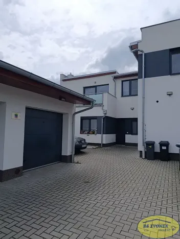 Prodej bytu 2+kk, Holešov, 6. května, 90 m2