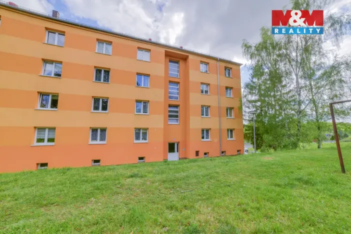 Prodej bytu 2+1, Tachov, Jabloňová, 61 m2
