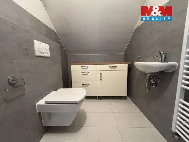Prodej rodinného domu, Olomouc - Nemilany, Lidická, 350 m2