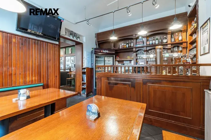 Pronájem restaurace, Praha - Nusle, Sekaninova, 254 m2