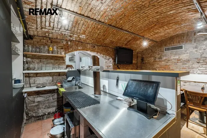 Pronájem restaurace, Praha - Nusle, Sekaninova, 254 m2
