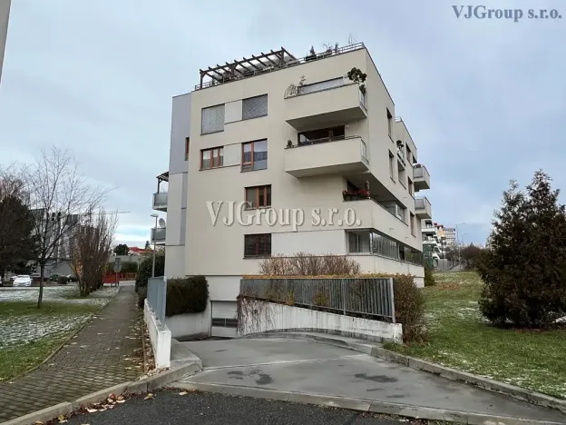 Pronájem garážového stání, Praha - Stodůlky, K zahrádkám, 12 m2