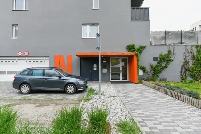 Pronájem bytu 3+kk, Praha - Vysočany, Strnadových, 78 m2