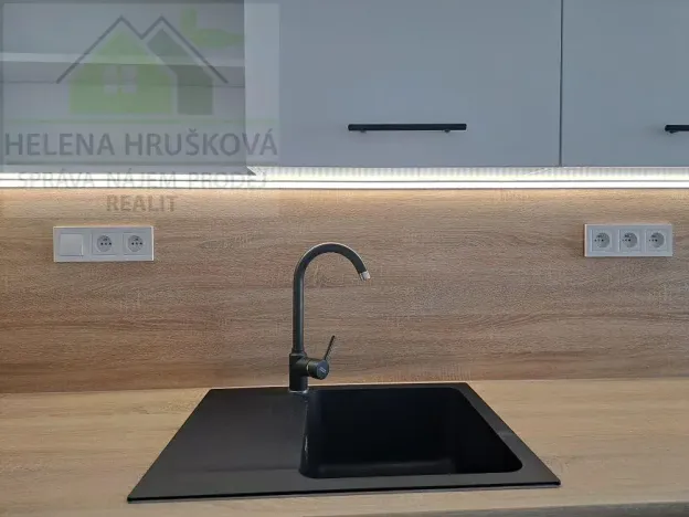 Pronájem bytu 2+kk, Ostrava, Hasičská, 44 m2