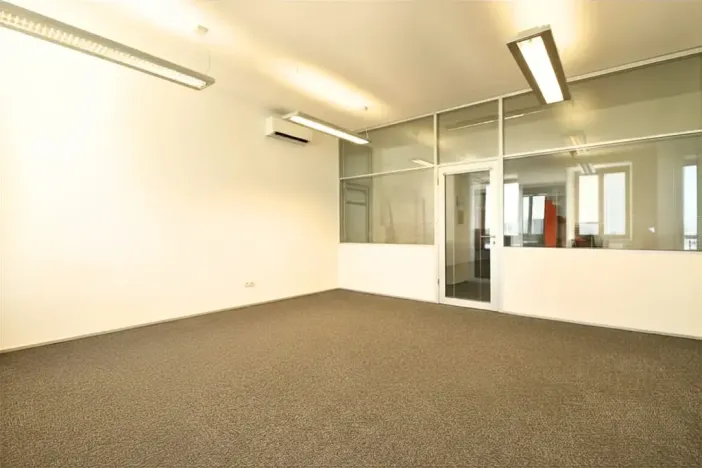 Pronájem kanceláře, Brno, Cejl, 105 m2