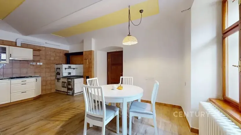 Prodej rodinného domu, Hrusice, Náves, 245 m2
