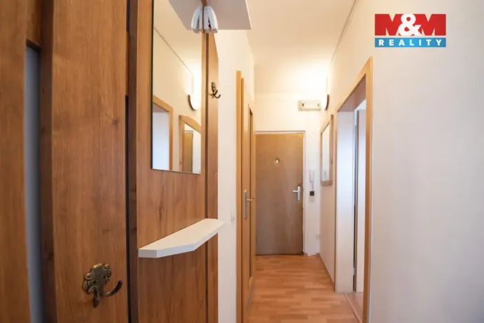 Pronájem bytu 2+kk, Hradec Králové - Třebeš, třída Edvarda Beneše, 50 m2