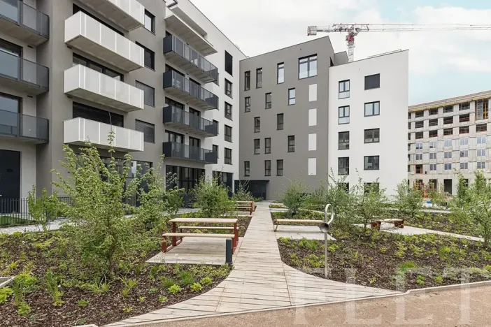 Pronájem bytu 2+kk, Praha - Modřany, Kolmanova, 51 m2