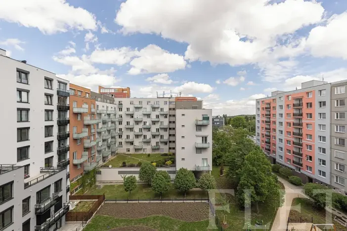 Pronájem bytu 1+kk, Praha - Kamýk, Hodkovická, 31 m2