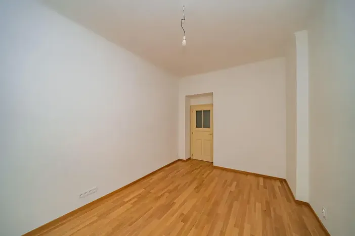 Pronájem bytu 2+kk, Praha - Bubeneč, Kamenická, 52 m2