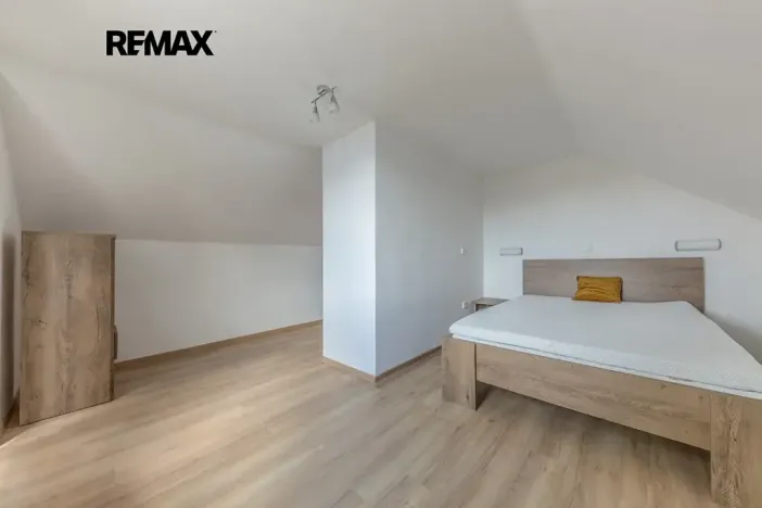 Pronájem bytu 4+kk, Ovčáry, 128 m2