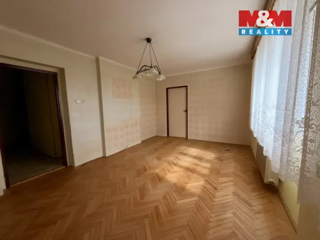 Prodej bytu 3+1, Pelhřimov, Husova, 62 m2