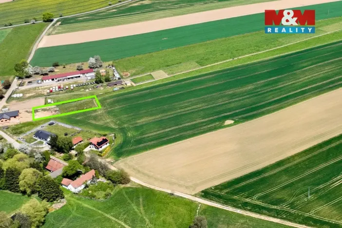 Prodej pozemku pro bydlení, Bácovice, 1600 m2